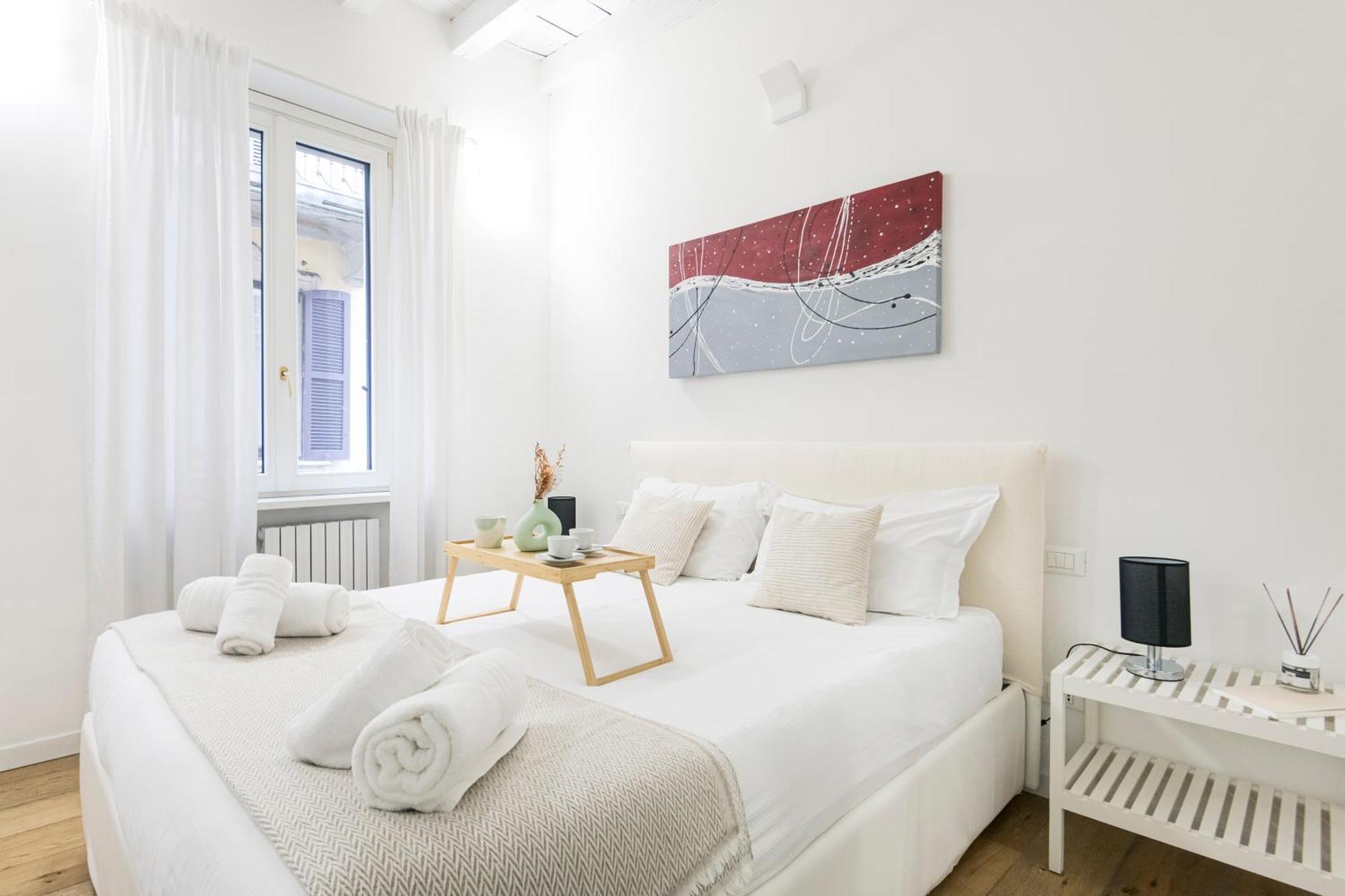 Amazing, New & Fully Furnished Studio In Duomo Милан Экстерьер фото